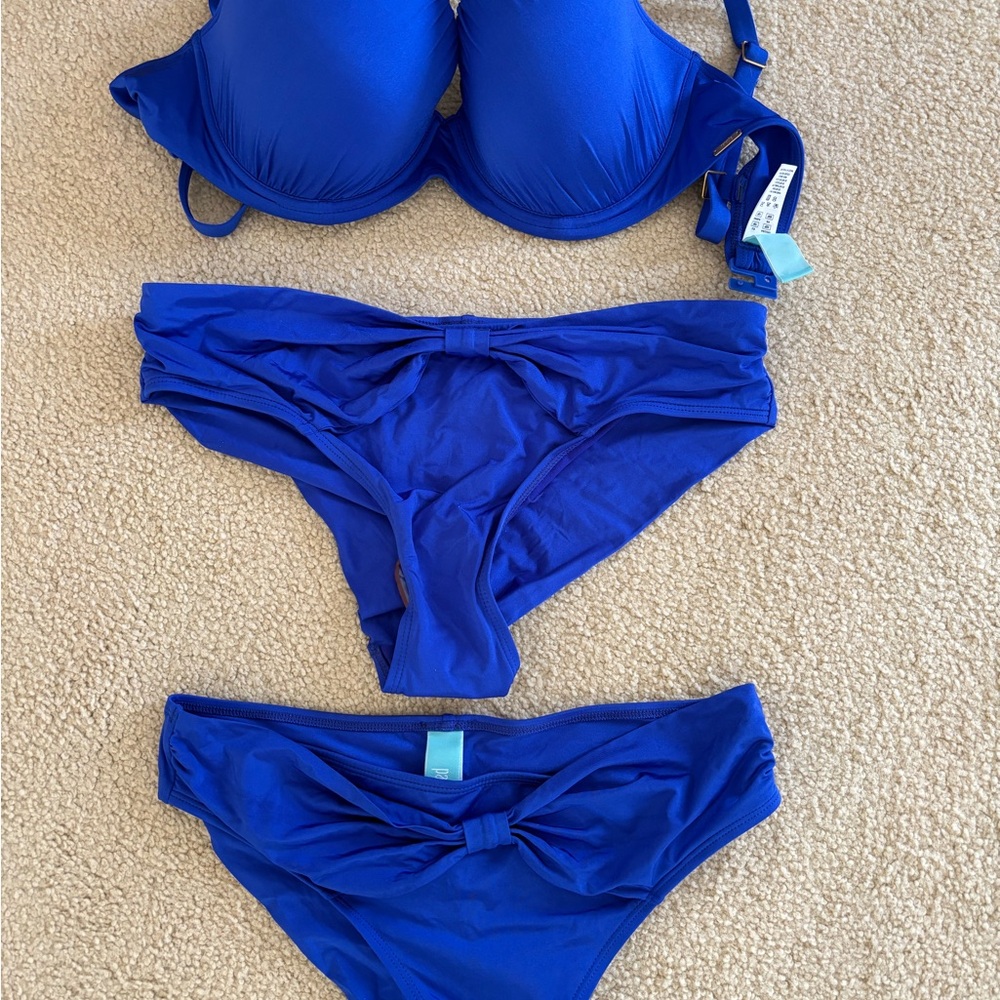 Chic Blue Swimwear Set